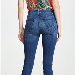 MOTHER the Looker Fray Skinny Jean